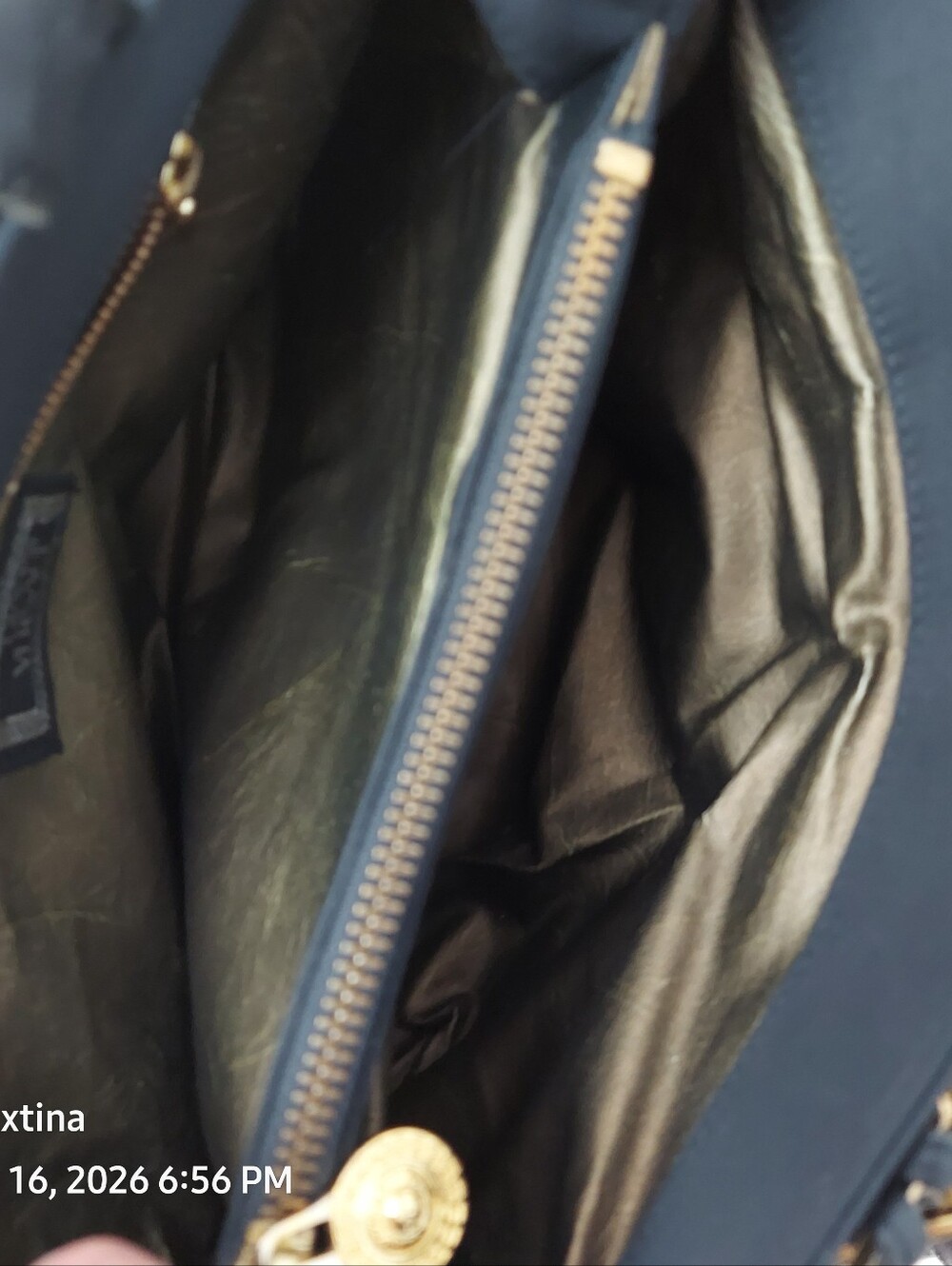Versace Bag, Portatutto In Vitello, Black & Gold. Vimtage - Picture 9 of 14